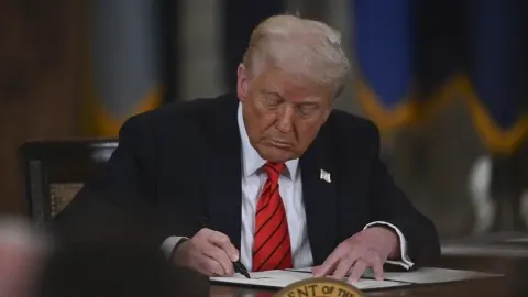 ABD Başkanı Trump, konut maliyetlerini düşürmeye yönelik kararname imzaladı