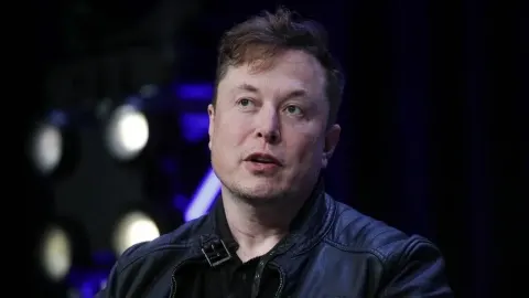 ABD'li milyarder Musk, gelecekte yapay zekanın kendi kendini kontrol edeceğini söyledi