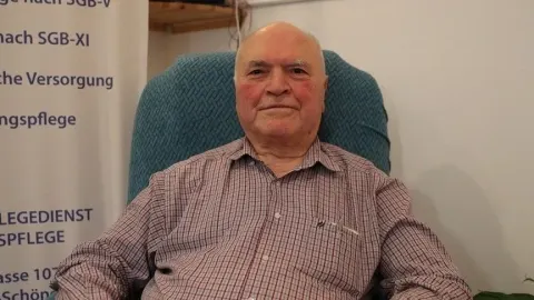 Almanya'ya göç eden ilk kuşak Türkler, 65 yıllık göç hikayelerini anlattı