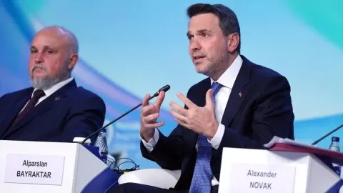 Bakan Bayraktar, enerjide küresel zorluklar karşısında işbirliğinin şart olduğunu söyledi