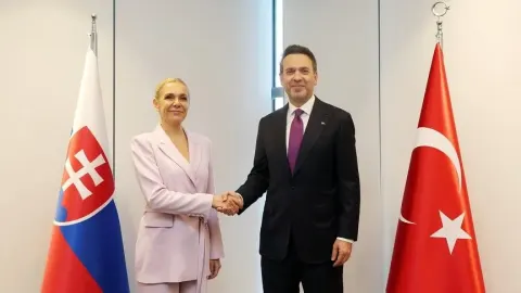 Bakan Bayraktar, Slovakya ile enerji alanında mutabakat zaptı imzalandığını bildirdi