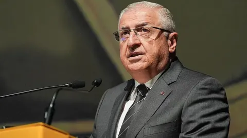 Bakan Güler'den Mekke İttifakı açıklaması. "Husilerle çatışmaya girilmeyecek"