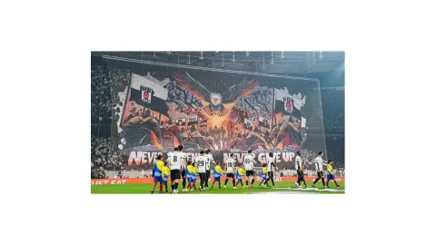 Beşiktaş-Crystal Palace maçının kahramanı Olaitan, ilke imza attı! Muhteşem gol