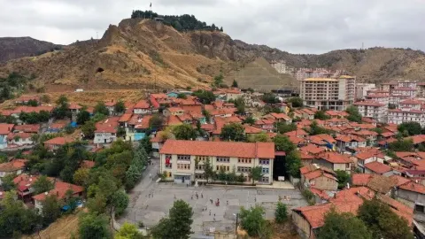 Çankırı'nın köklü eğitim kurumu, 102 yıldır "Cumhuriyet" adını yaşatıyor