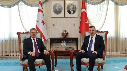 Cumhurbaşkanı Yardımcısı Yılmaz, KKTC Başbakanı Üstel ile görüştü