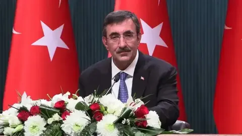 Cumhurbaşkanı Yardımcısı Yılmaz: Olağan tasfiyeler hızla yapılmaktadır