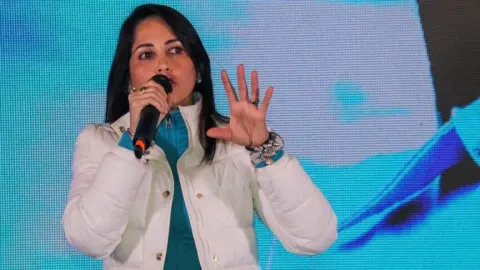 Ekvador'da ana muhalefet lideri Gonzalez hakkında ihtiyati tutuklama kararı verildi