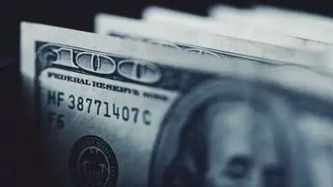 Enflasyon ve dolar ne kadar olacak? Ekonomistlerin tahminleri belli oldu