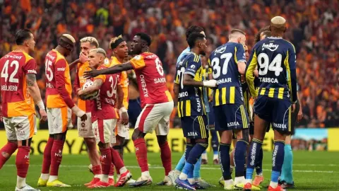Galatasaray - Fenerbahçe derbisi Süper Lig'de tarihe geçecek