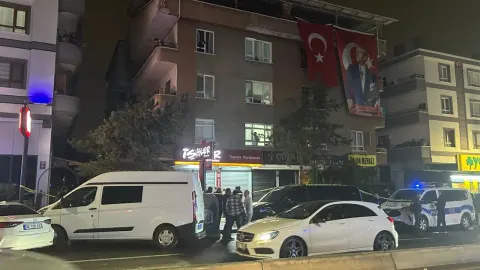 Hamile kızını ve erkek arkadaşını öldürdü