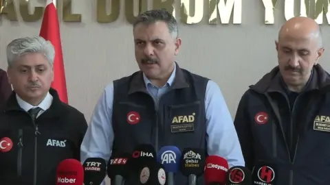 İçişleri Bakanı Çiftçi: Sakarya'da etkili olan sel neticesinde 2 yapı ve 5 köprü yıkılmış durumda