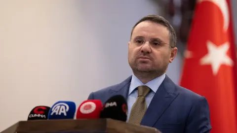 Interpol' kırmızı bültenle arıyordu. Kripto para dolandırıcısı İstanbul'da yakalandı