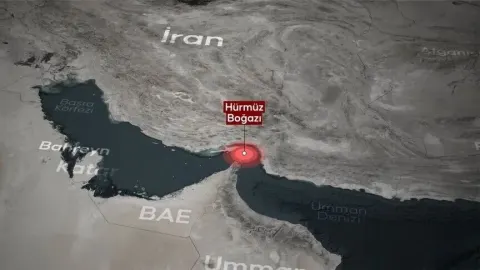 İran Devrim Muhafızları Ordusu: Hürmüz Boğazı’nda "iki süper tanker" mayına çarptı