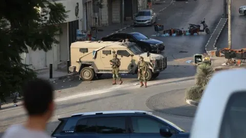 İsrail askerleri Batı Şeria'da 1 Filistinliyi yaraladı, 5 kişiyi gözaltına aldı