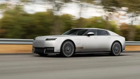 Jaguar'dan radikal tasarım: 1.015 beygirlik elektrikli markanın yeni yüzü oldu