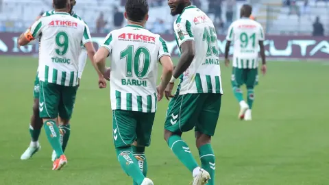 Konyaspor, Gençlerbirliği'ni rahat geçti