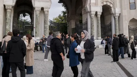 KPSS Ortaöğretim oturumu başladı. Milyonlarca aday yer döküyor