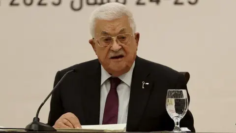 Mahmud Abbas, Filistinlilere uluslararası koruma sağlanması için BMGK'yi acil toplantıya çağırdı