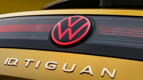 Maliyetleri düşürmek isteyen Volkswagen, Avrupa modellerinde yeni yazılım kullanabilir