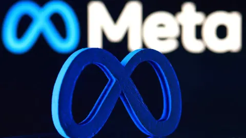 Meta gelirini artırdı, 18 milyarlık ceza kârı yarıya indirdi