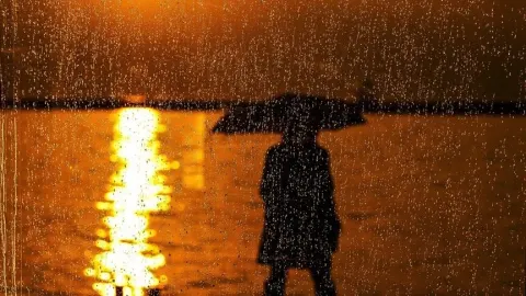 Meteorolojiden 2 il için turuncu, 3 il için sarı kodlu uyarı