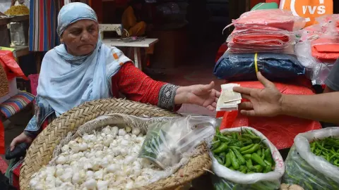 Pakistan Merkez Bankası'ndan Nisan'dan beri ilk faiz artırımı