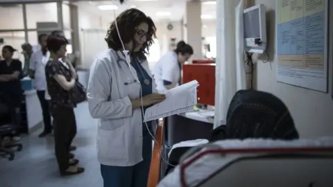 Sağlık hizmetlerinde dijitalleşme. Hastalar elektronik ortamda rıza verebilecek