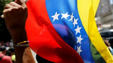 Servetini geri almak için ülkesine döndü, tutuklandı