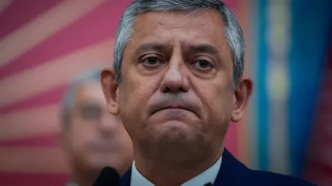 SON DAKİKA… Kemal Kılıçdaroğlu’ndan Özgür Özel’e 7 gün süre! 5 milyon 100 bin lirayı iade edin yoksa…