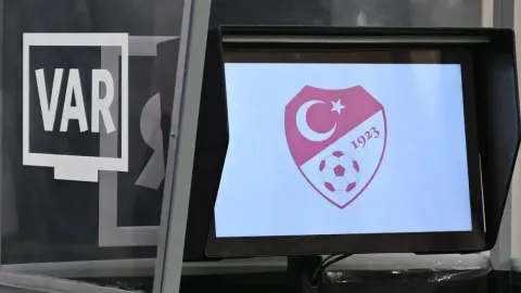 Süper Lig'de bugünkü maçların VAR hakemleri açıklandı