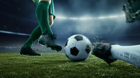SÜPER LİG’DE DERBİ HEYECANI YAŞANIYOR! Bugün hangi maçlar var, kimin maçı var, saat kaçta ve hangi kanalda? 26 Ekim 2026 maç programı ve yayın saatleri
