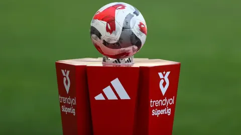 Süper Lig'de yeni yayın ihalesi için hedef: Cam gibi 4K görüntü