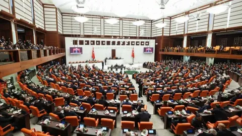 TBMM'de sandalye dağılımı değişti