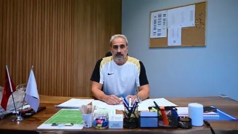 Teknik direktör Mustafa Dalcı, Eyüpspor gibi bir semt takımının başına geçmekten mutlu