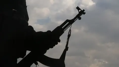 Terör örgütü PKK'nın Sincar'daki uzantısı silah bırakarak Irak ordusuyla entegre edilecek