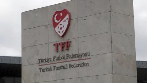 TFF'de 5 istifa
