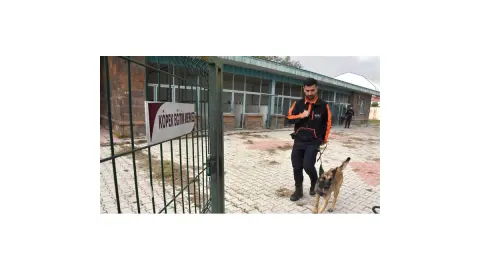 Van AFAD, Börte ve Lucy'yi 2027'deki canlı arama sınavına hazırlıyor