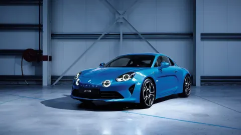 Yeni Alpine A110 benzinli motorla yola devam edebilir